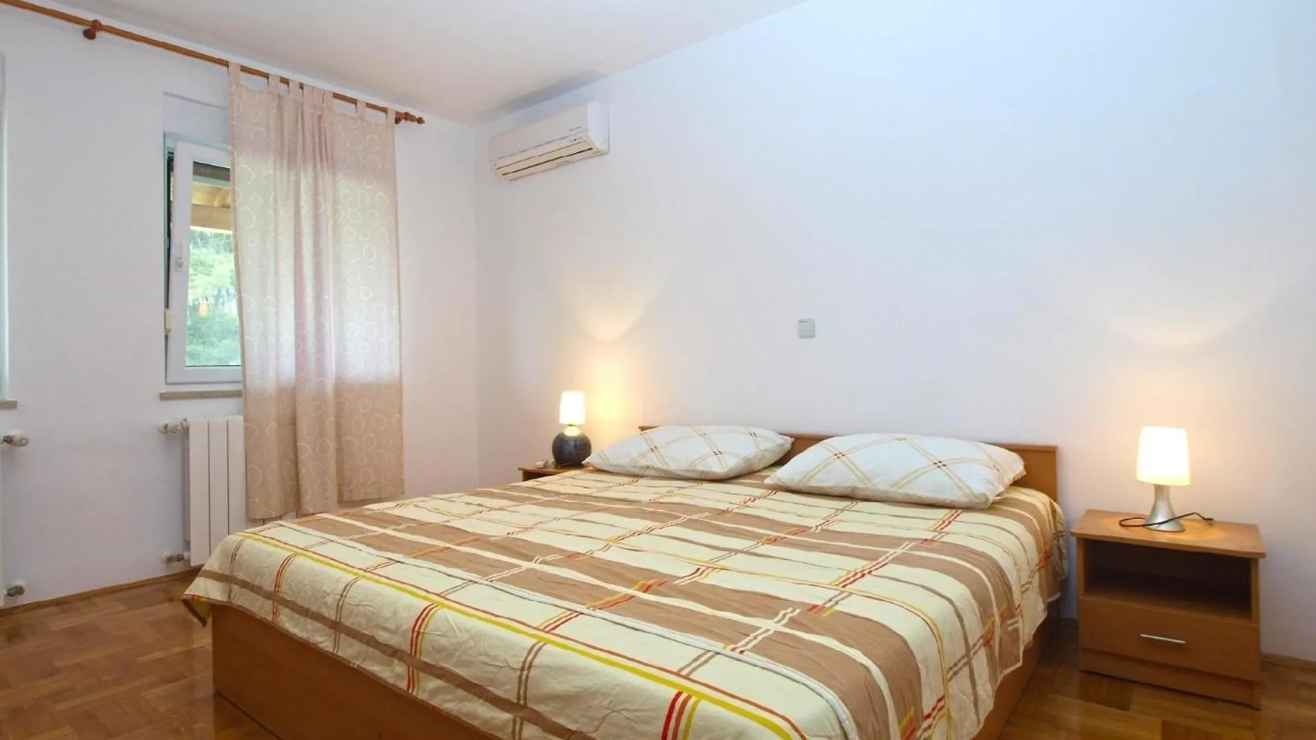 Ferienwohnung Fuer 4 Personen Ca 66 Qm In Pula-Fondole, Istrien Istrische Riviera 0*, Pula