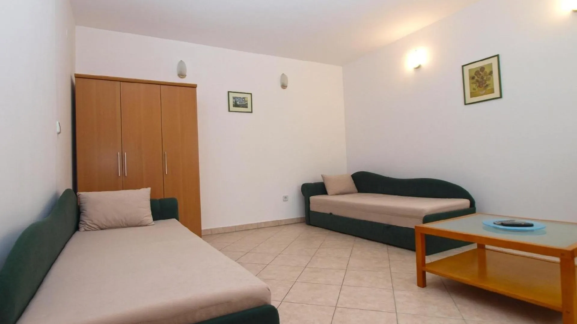 Apartment Ferienwohnung Fuer 4 Personen Ca 66 Qm In Pula-Fondole, Istrien Istrische Riviera